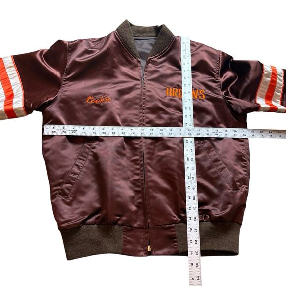 Cleveland Browns NFL Cut Tag Satin Jacket Men’s Medium Cookie - Picture 4 of 6